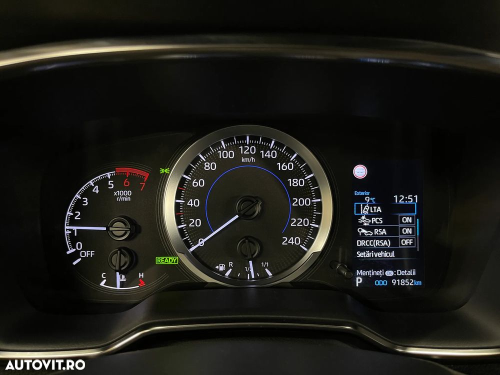 Toyota Corolla 1.8 Hybrid Business Edition - 24