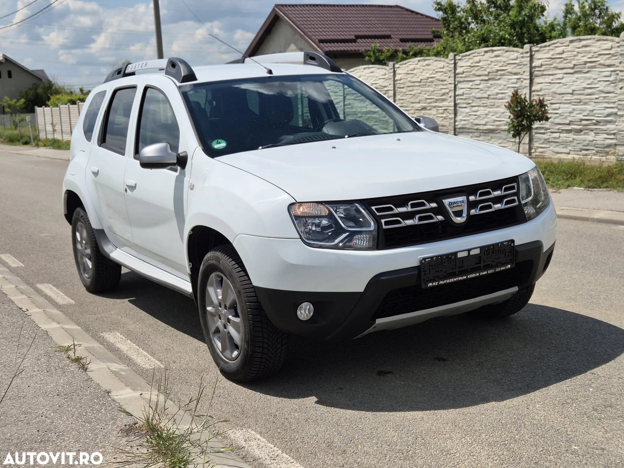 Dacia Duster 1.5 dCi 4x2 Laureate - 2