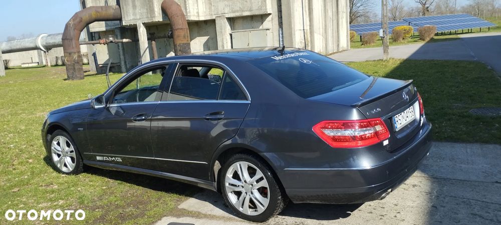 Mercedes-Benz Klasa E 300 CDI BlueEff Avantgarde - 10