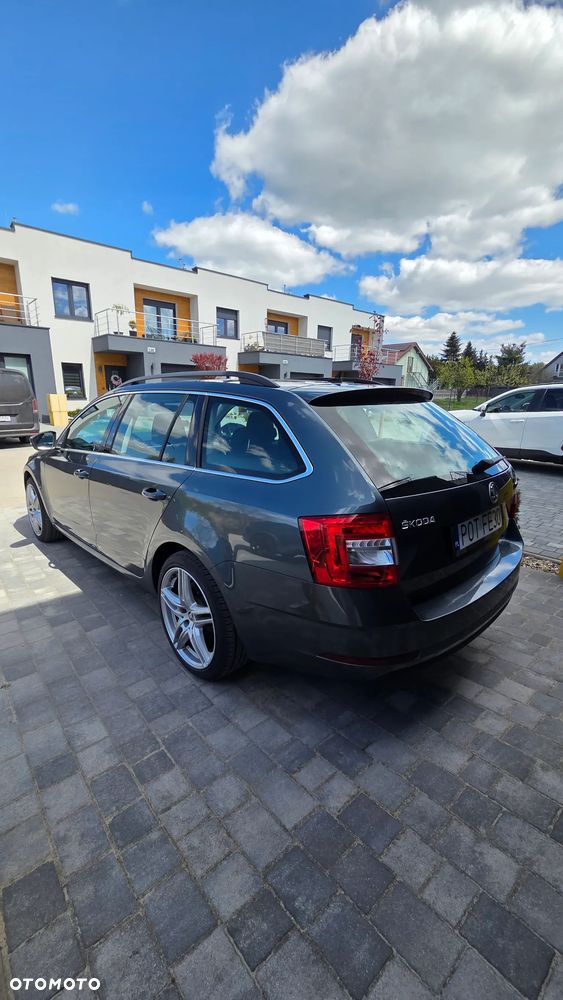 Skoda Octavia 2.0 TDI Style DSG - 6