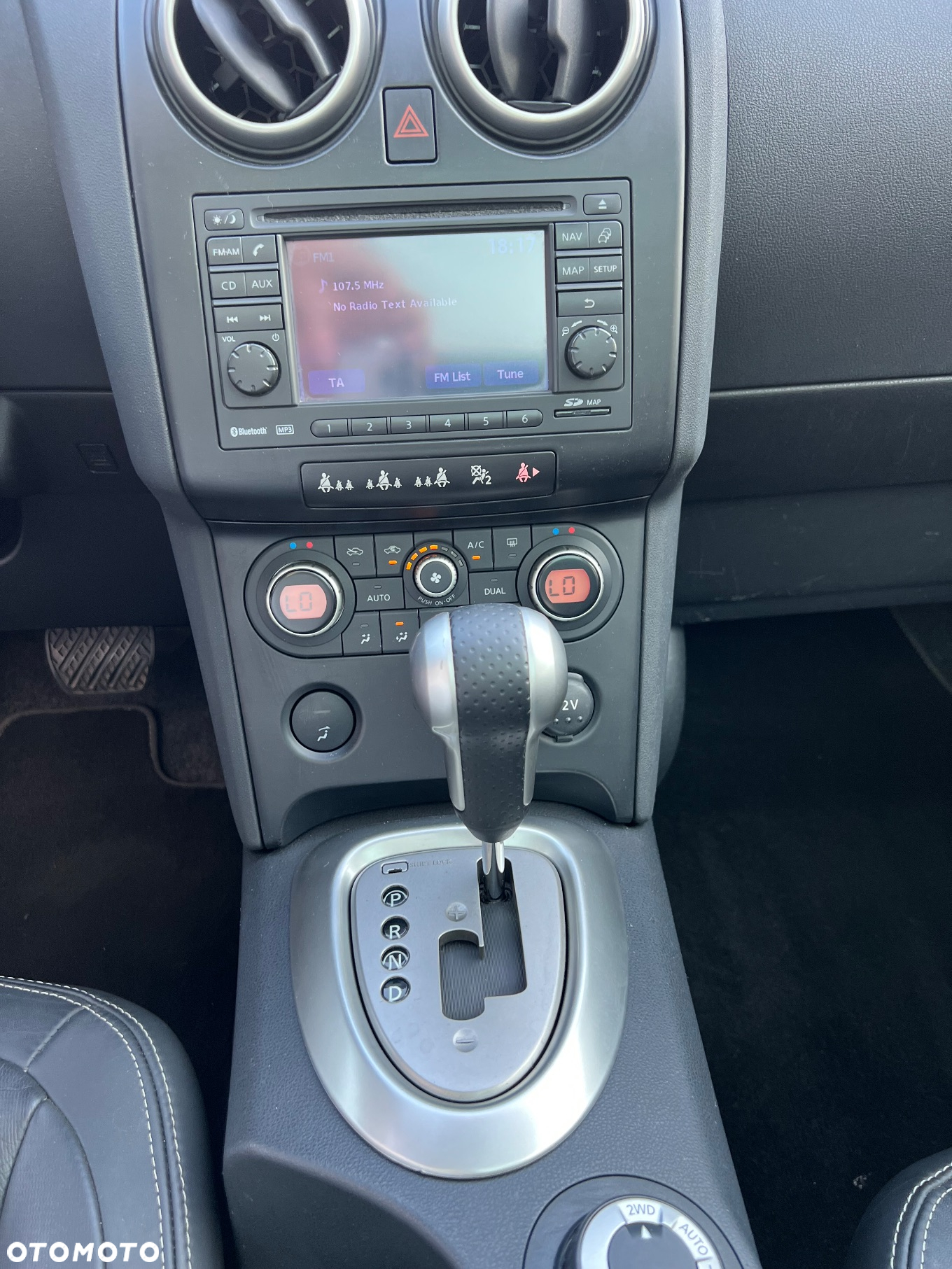 Nissan Qashqai 2.0 4x4 Tekna CVT - 14