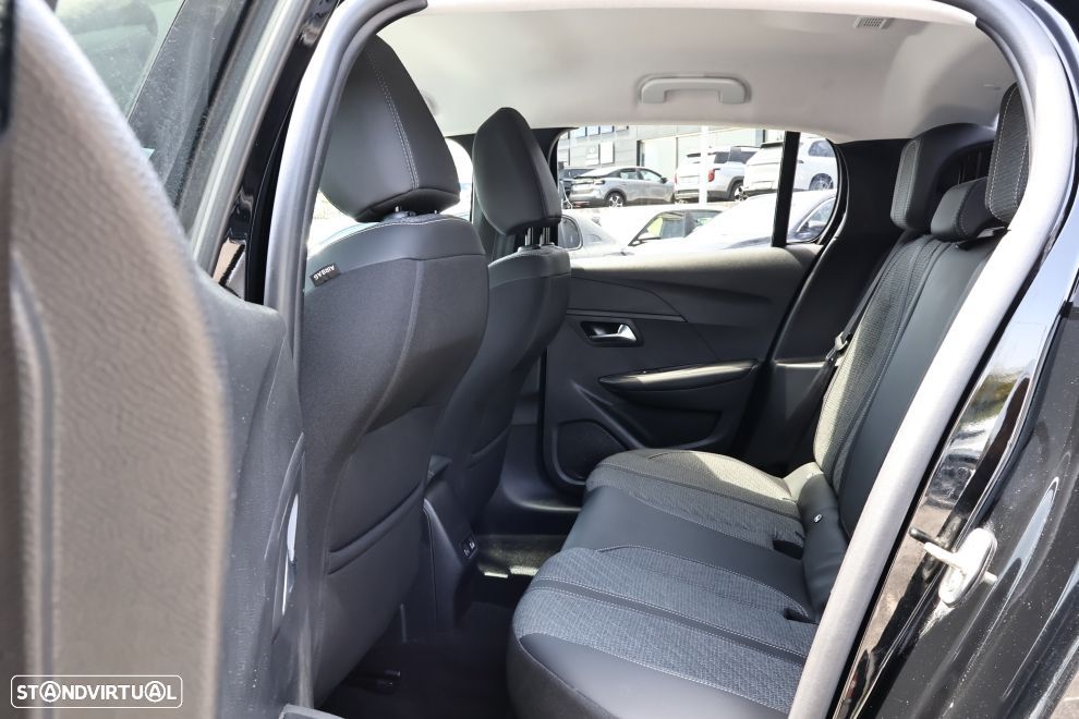 Peugeot 208 1.2 PureTech Allure - 16