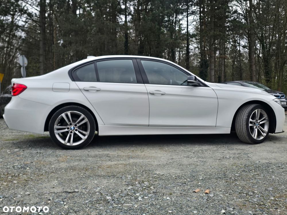 BMW Seria 3 430i xDrive M Sport - 26
