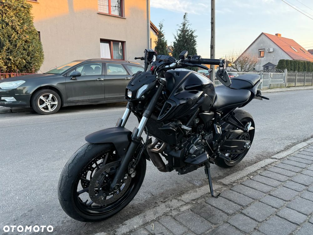 Yamaha MT - 3