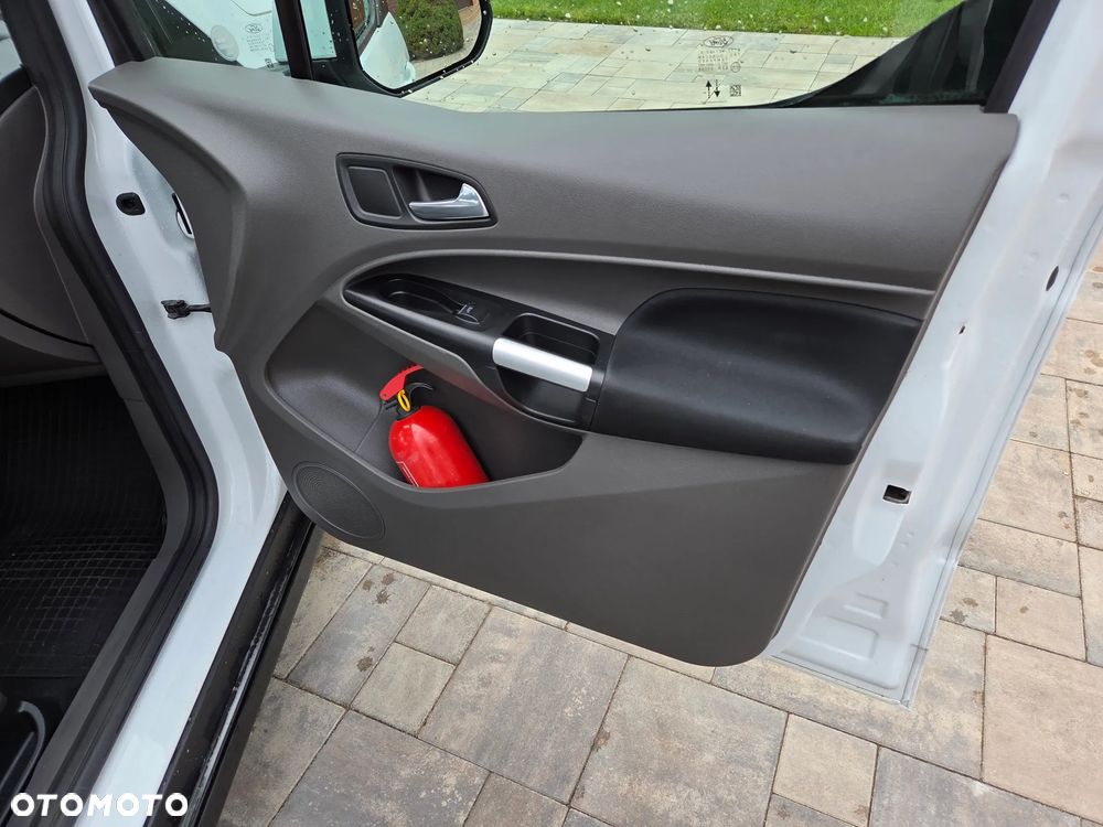 Ford Tourneo Connect Gr 1.5 EcoBlue Titanium - 24