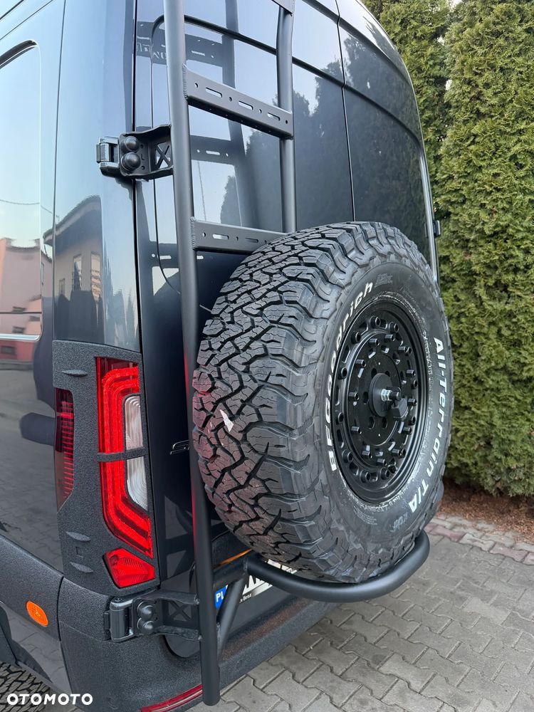 Mercedes-Benz Sprinter - 13