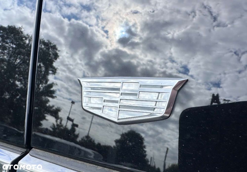 Cadillac Escalade - 28