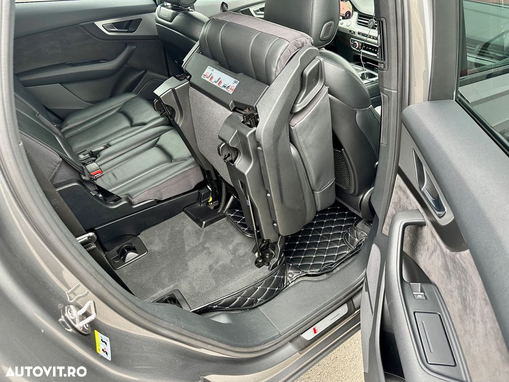 Audi Q7 - 30
