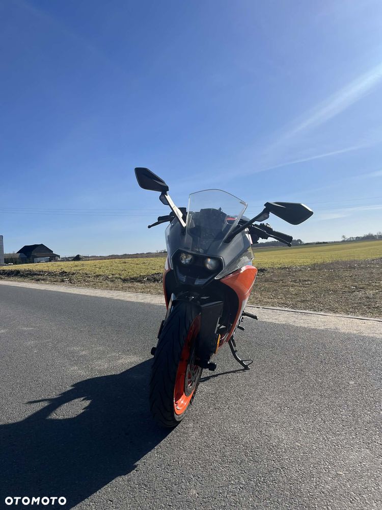 KTM RC 125 - 8