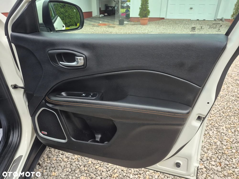 Jeep Compass 1.4 MultiAir Limited - 16