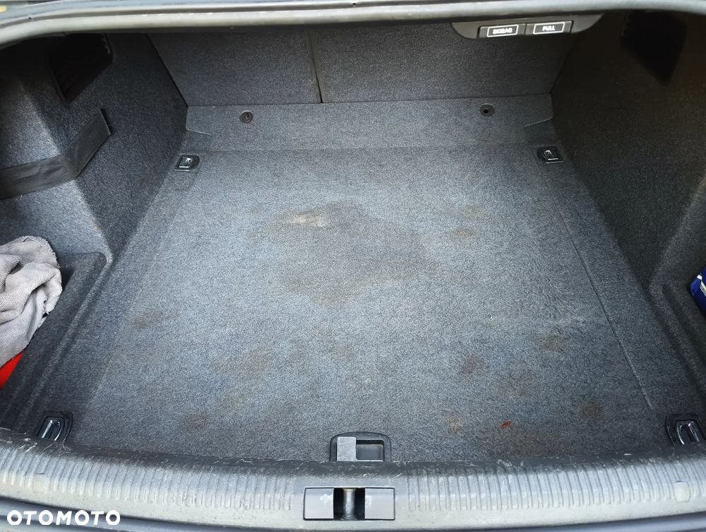 Audi A4 Limousine - 21