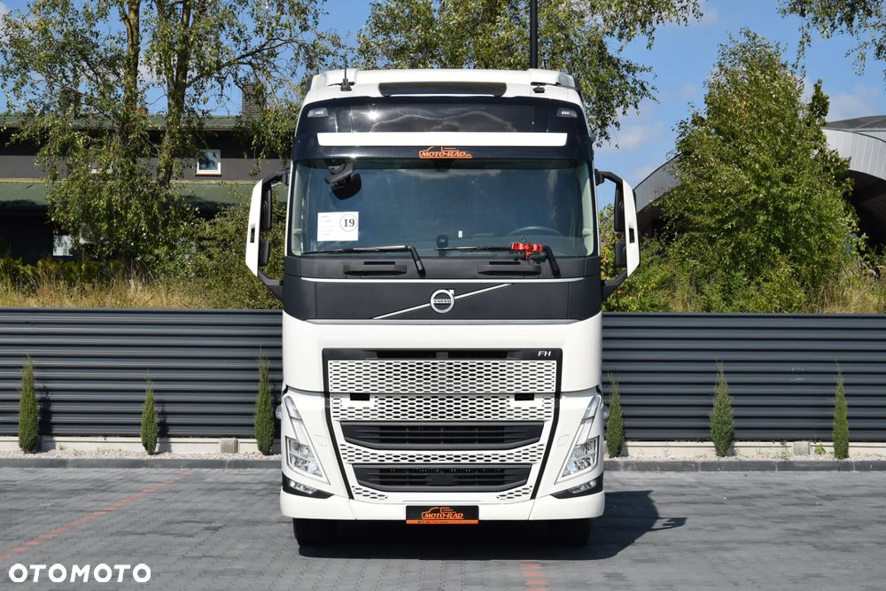 Volvo FH500 / EURO 6 / NOWY MODEL / KLIMATYZACJA POSTOJOWA / ACC / LEDY / 2 ZBIORNIKI PALIWA / FULL SPILERY / 2022 / SERWISOWANY / SPROWADZONY - 2