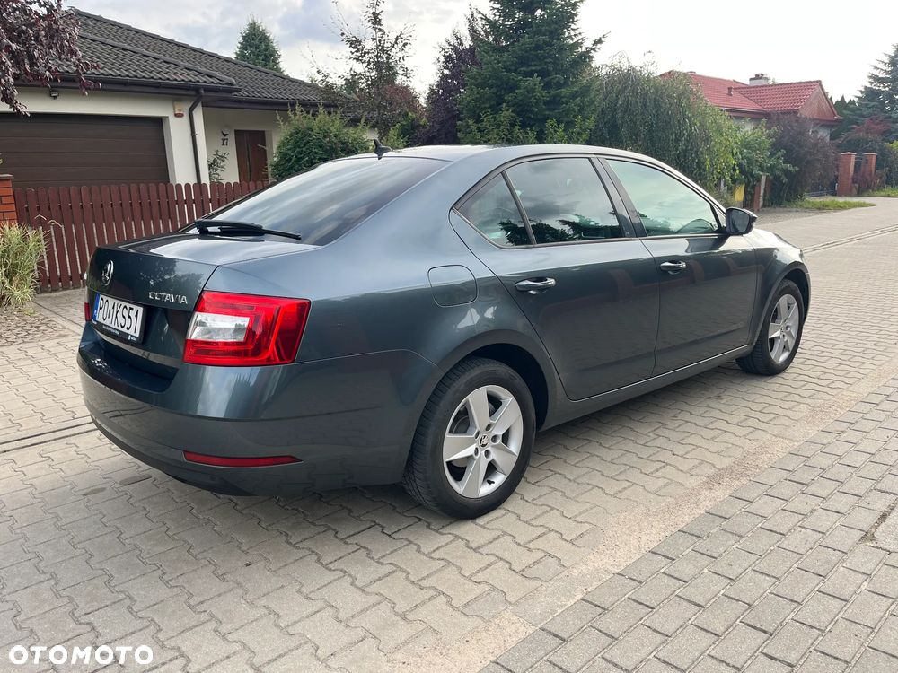 Skoda Octavia 2.0 TDI SCR Ambition DSG - 4