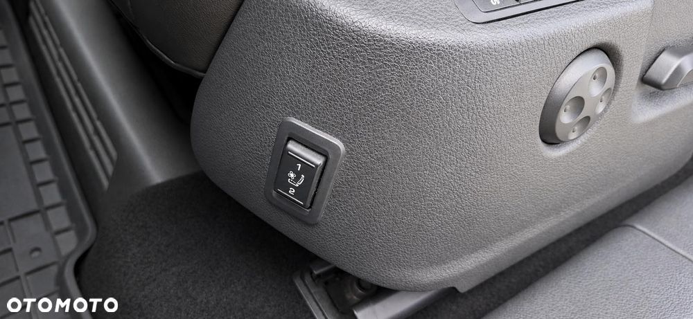 Skoda Superb 2.0 TDI Platinum DSG - 19