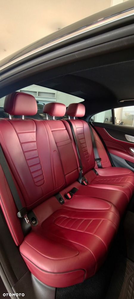 Mercedes-Benz CLS - 33