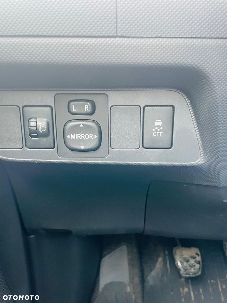 Toyota Auris 1.6 VVT-i Team - 12