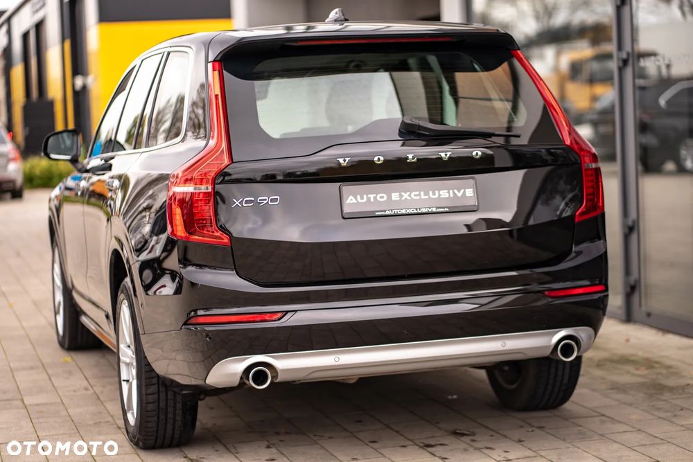 Volvo XC 90 D5 AWD Momentum - 24