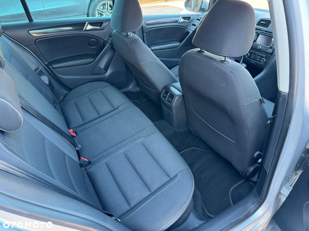 Volkswagen Golf - 10