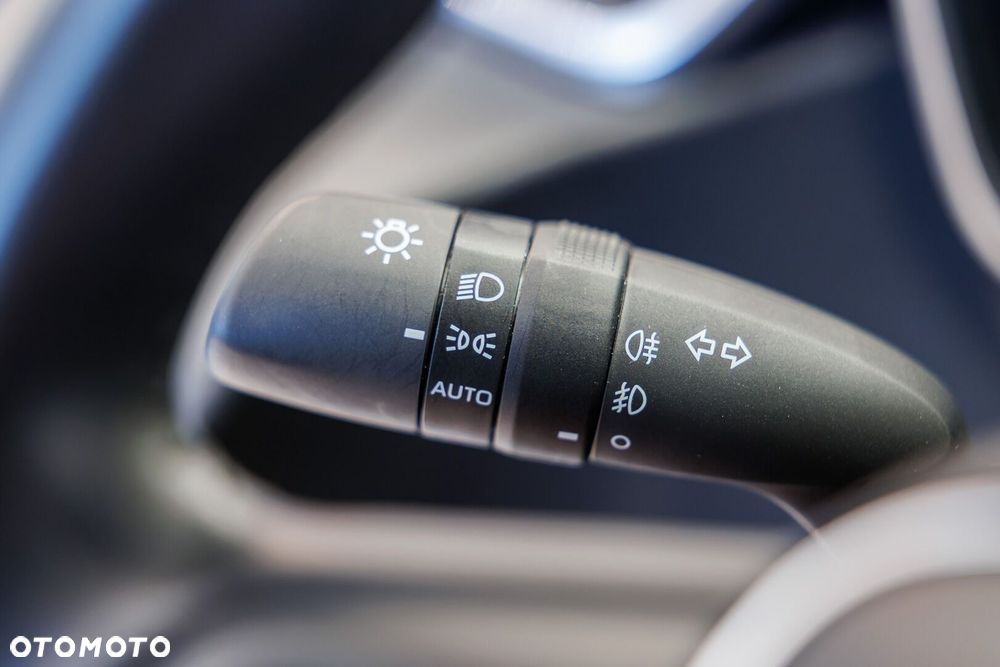 Toyota Corolla 1.8 Hybrid Comfort - 27