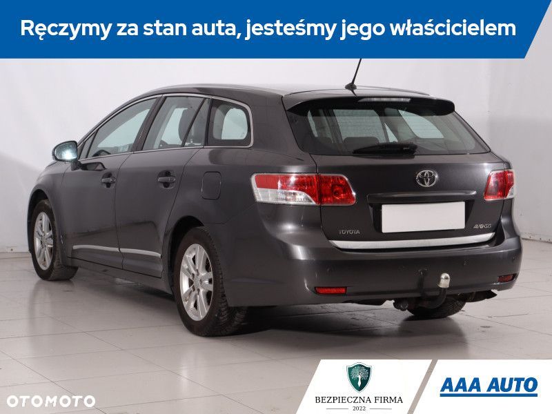 Toyota Avensis - 6