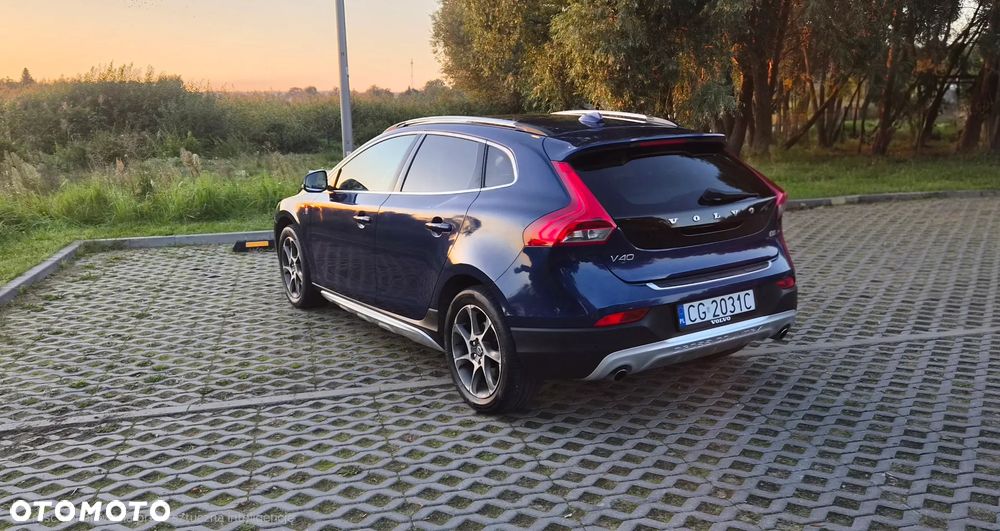 Volvo V40 Cross Country 2015 photo 3