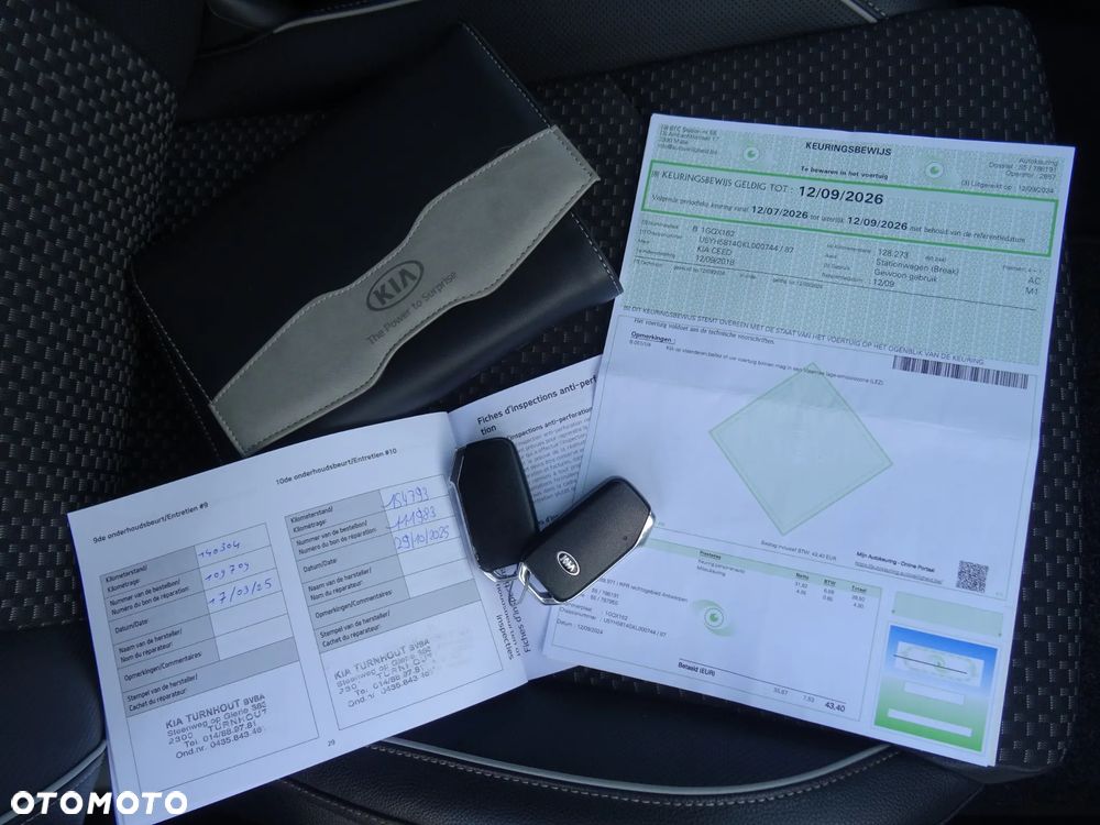 Kia Ceed 1.4 T-GDI DCT OPF Platinum Edition - 33