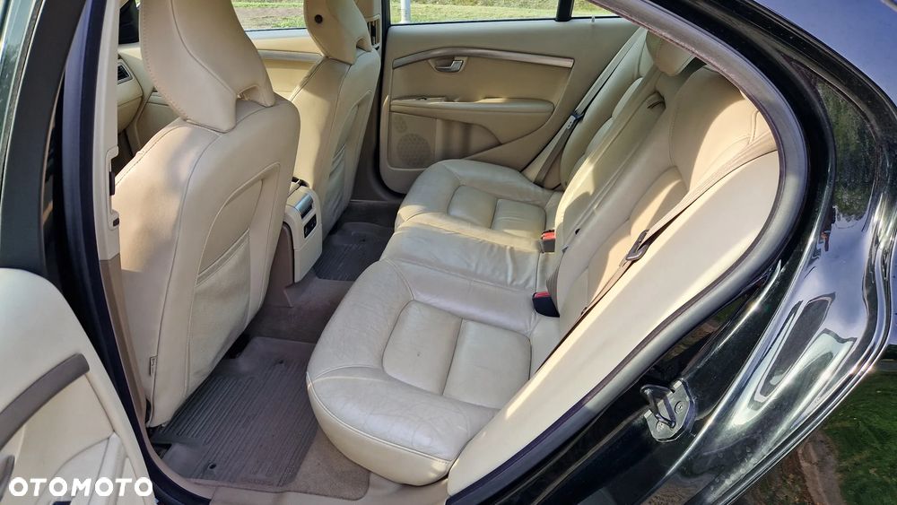 Volvo S80 - 11