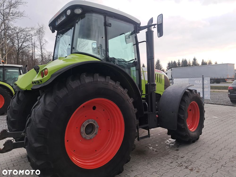 Claas ARION 630 - 11