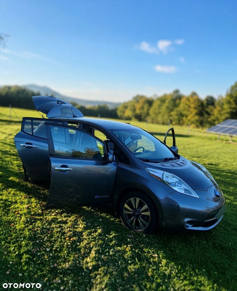 Nissan Leaf - 2
