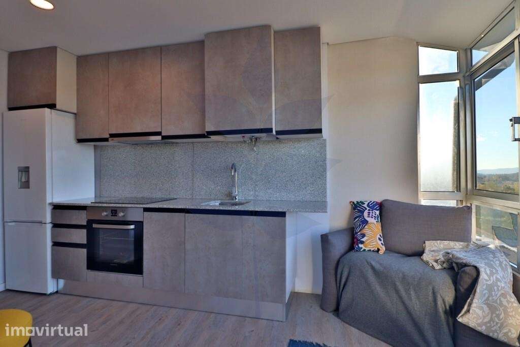 Venda prédio habitacional renovado em Guimarães - Grande imagem: 3/57