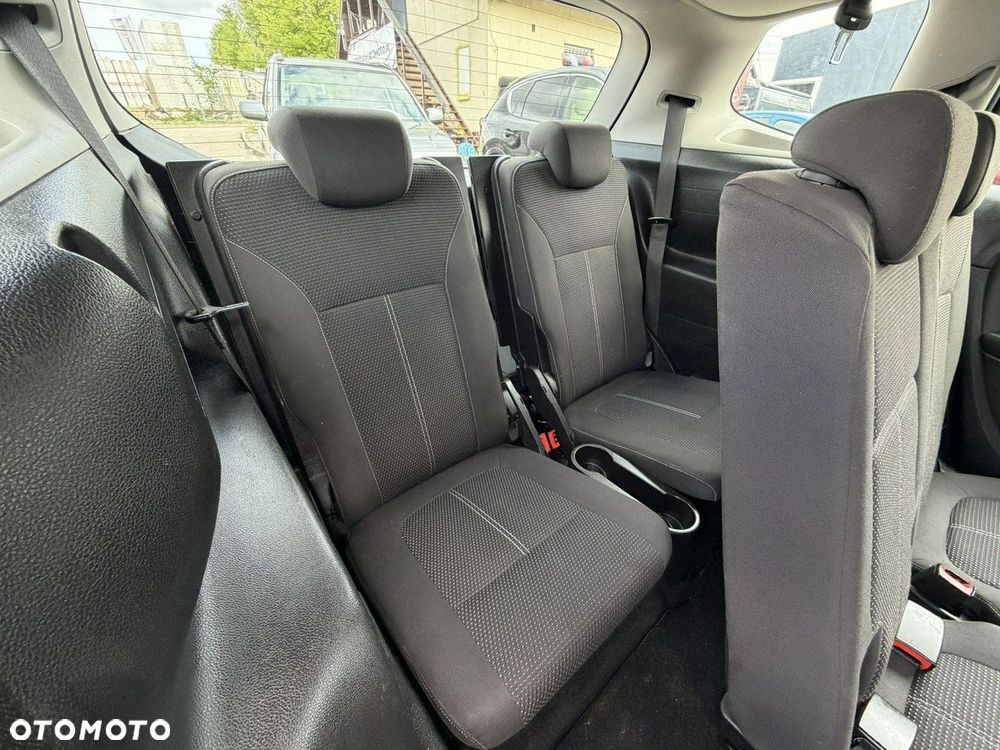 Opel Zafira - 29