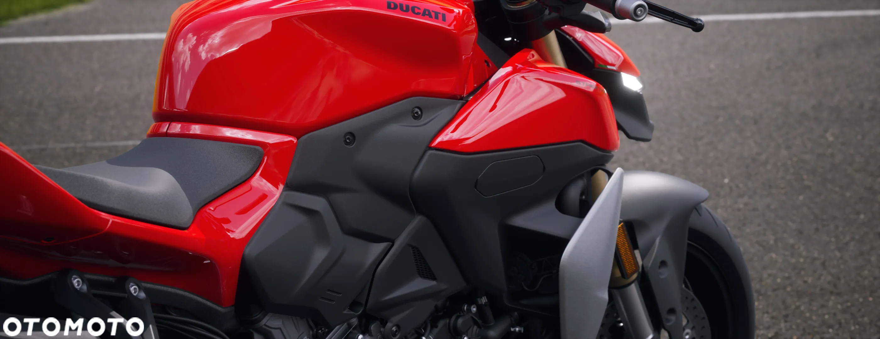 Ducati Streetfighter V2 - 7
