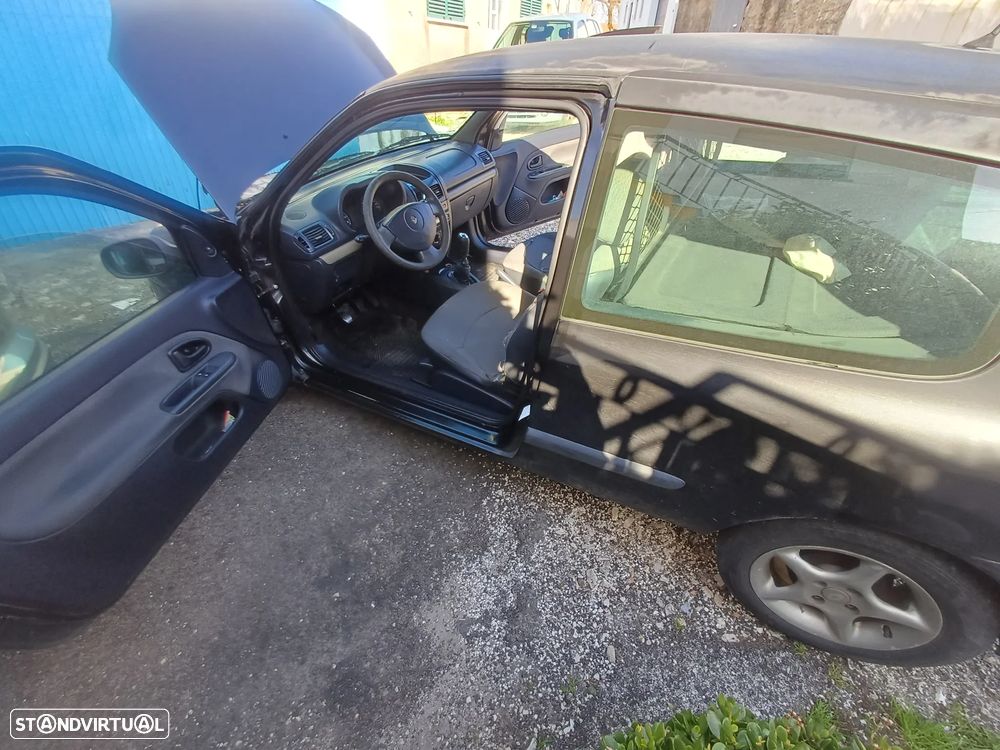 Renault Clio 1.5 dCi SE Storia - 8