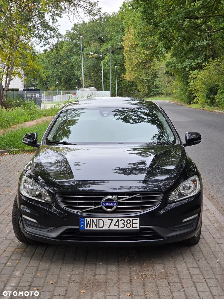 Volvo V60 D2 Momentum - 9