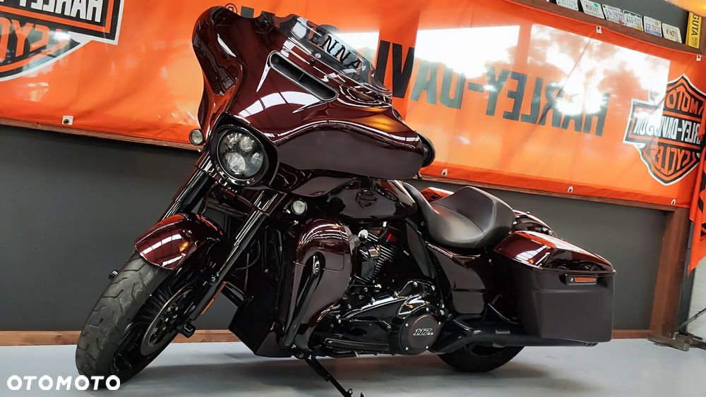 Harley-Davidson CVO Street Glide - 5
