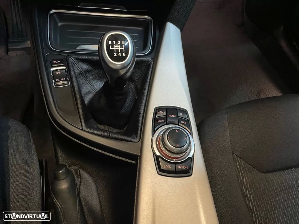 BMW 318 Gran Turismo d Line Modern - 14
