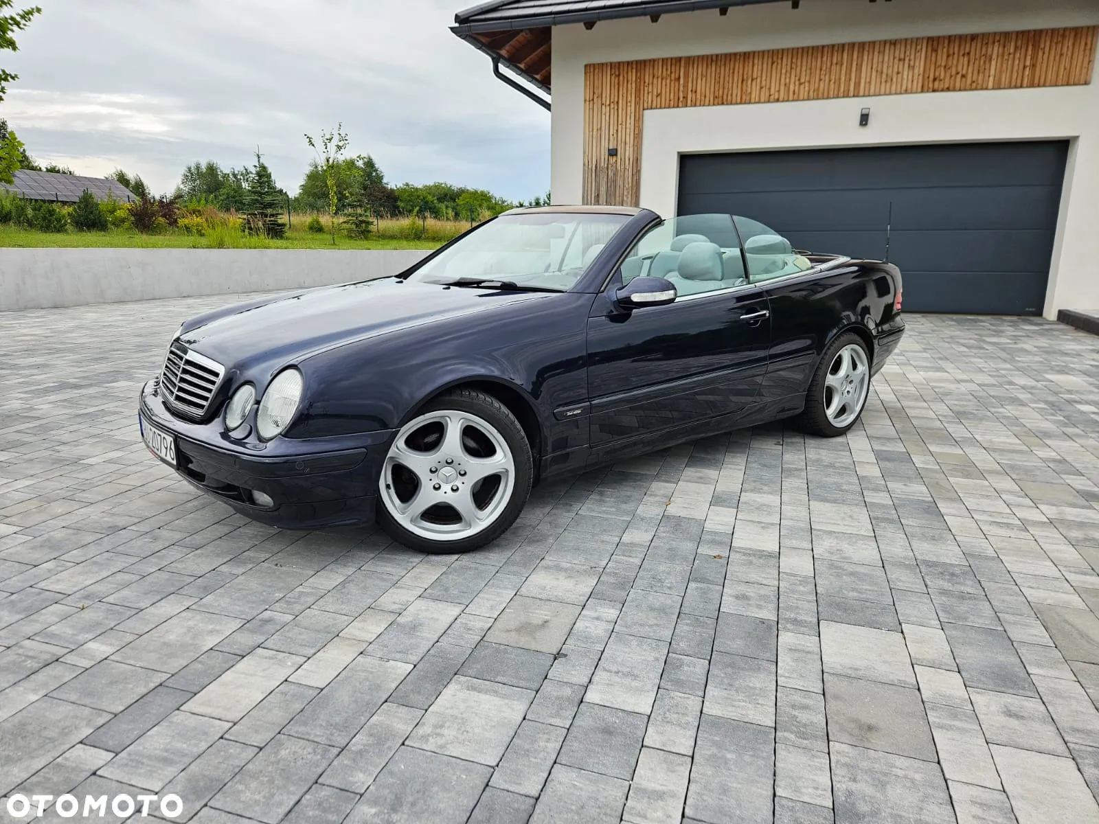 Mercedes-Benz CLK 320 - 2