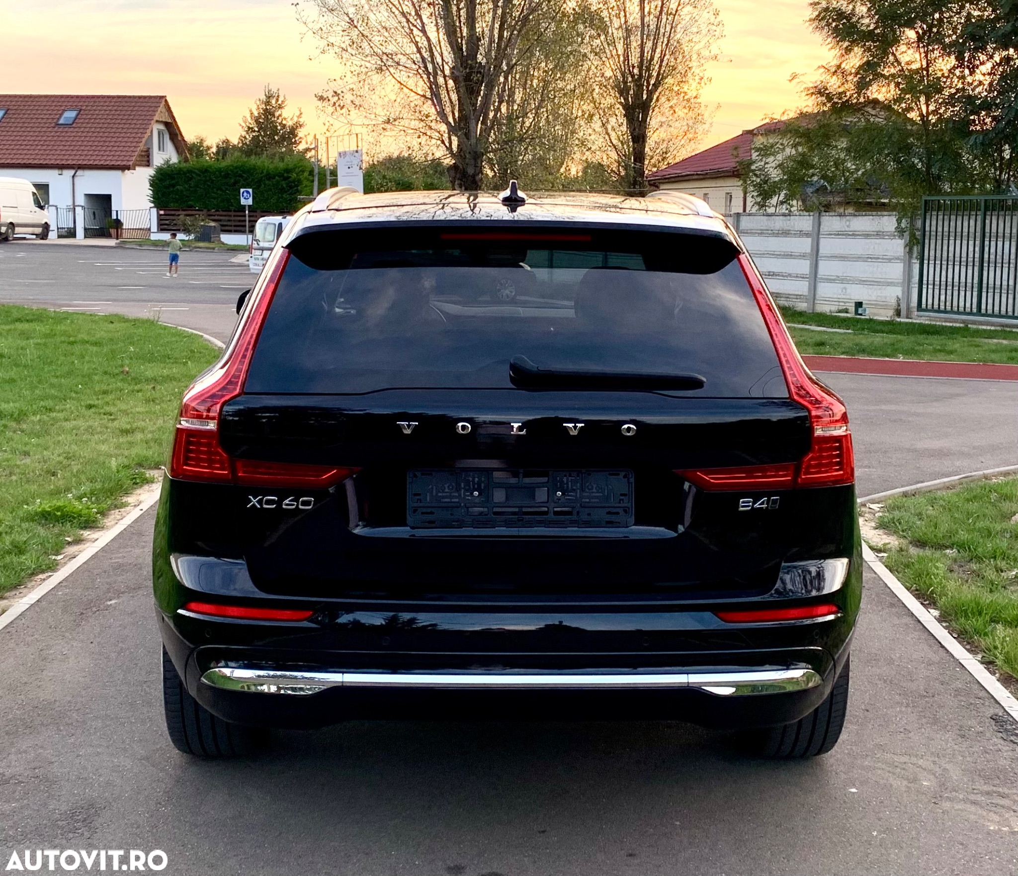 Volvo XC 60 B4 D AWD Ultimate Bright - 8
