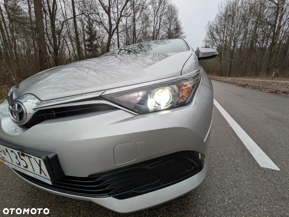 Toyota Auris 1.6 Active - 11