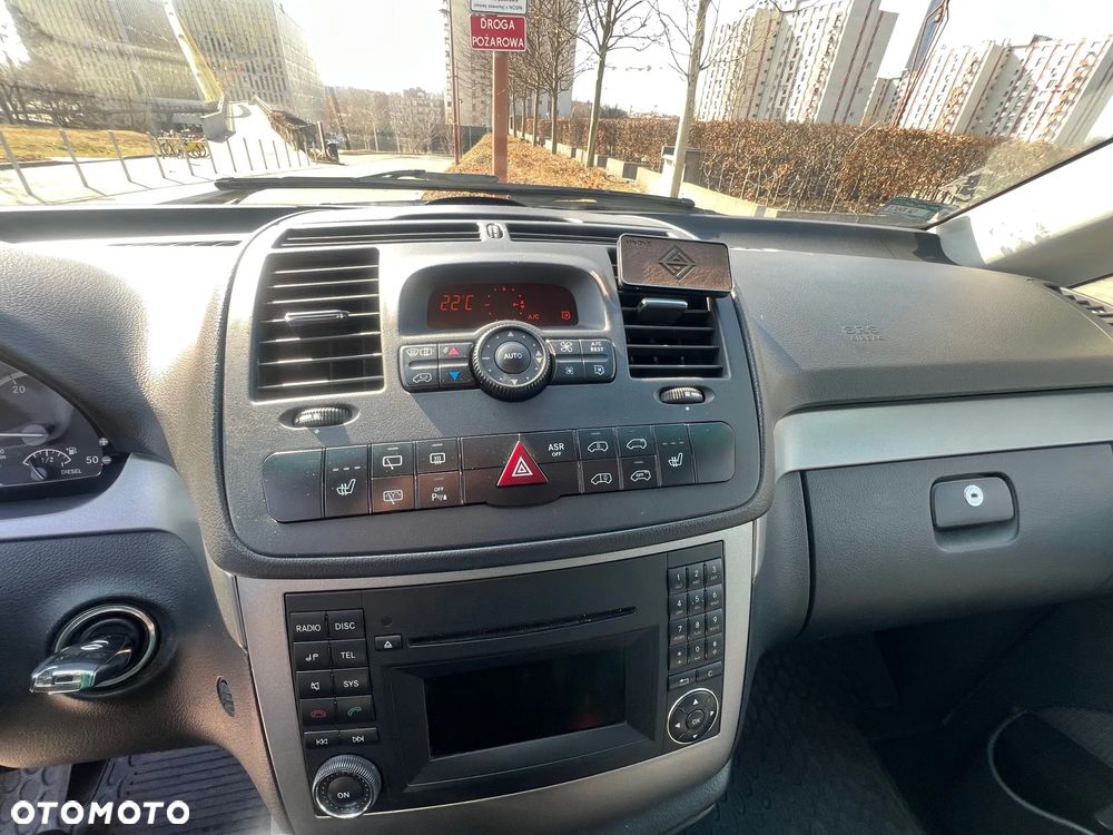 Mercedes-Benz Viano - 6