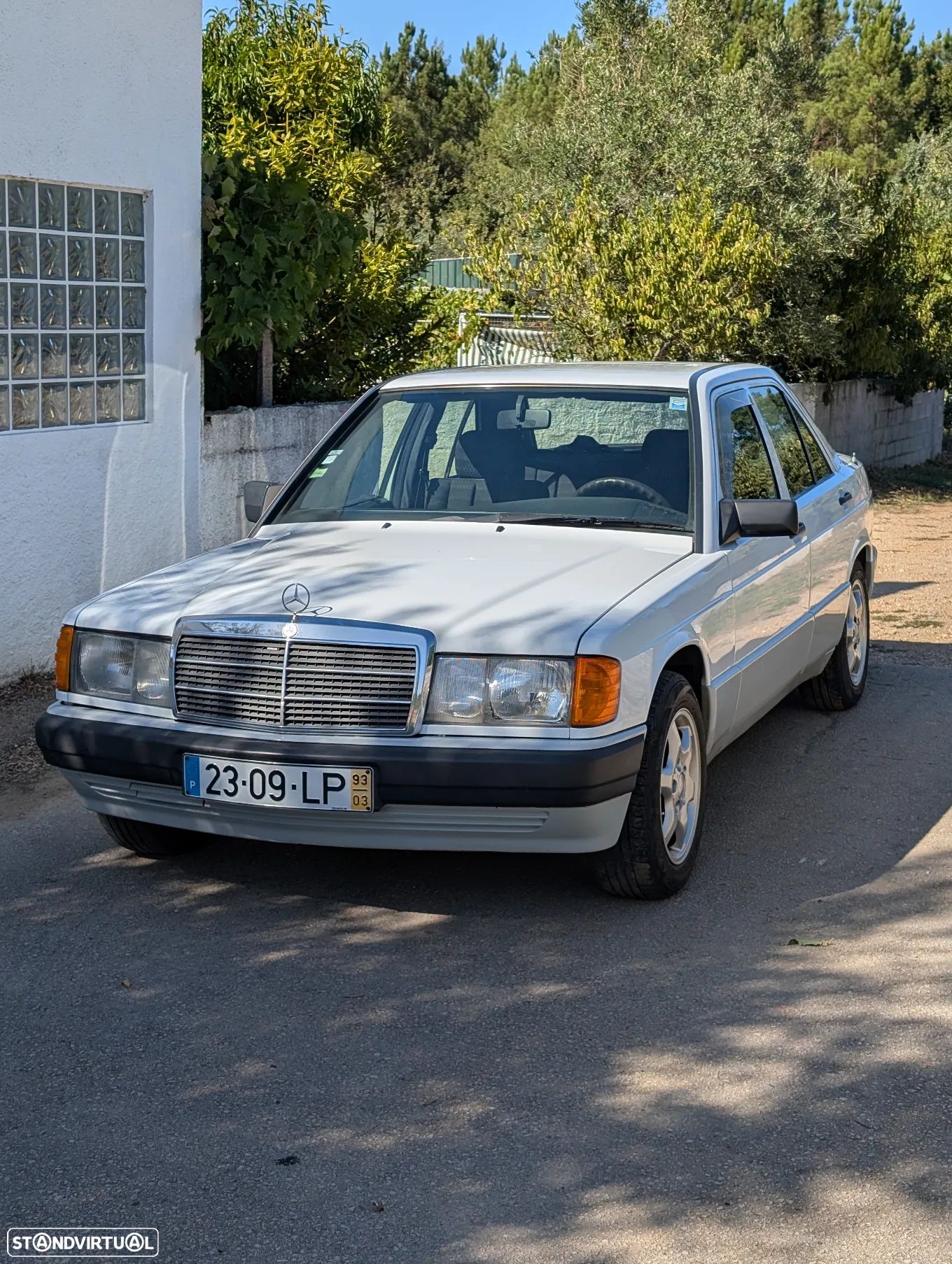 Mercedes-Benz 190 D 2.0 - 1