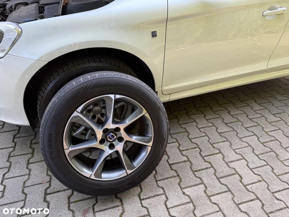 Volvo XC 60 D4 AWD Ocean Race - 22