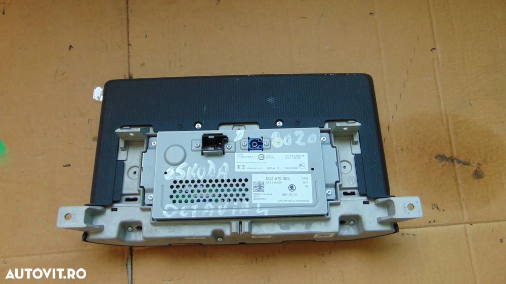 Display Navigatie Skoda Octavia 4 an 2020 cod 5e3919605 - 5