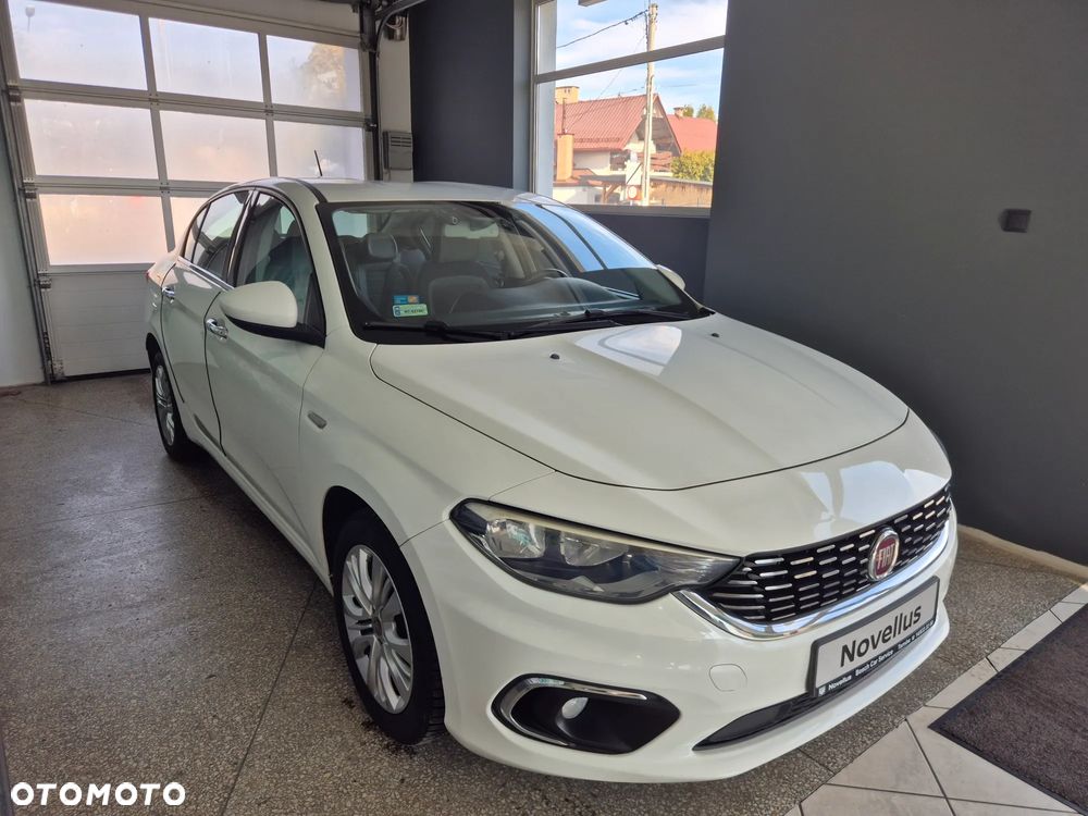 Fiat Tipo 1.4 16V Lounge - 19