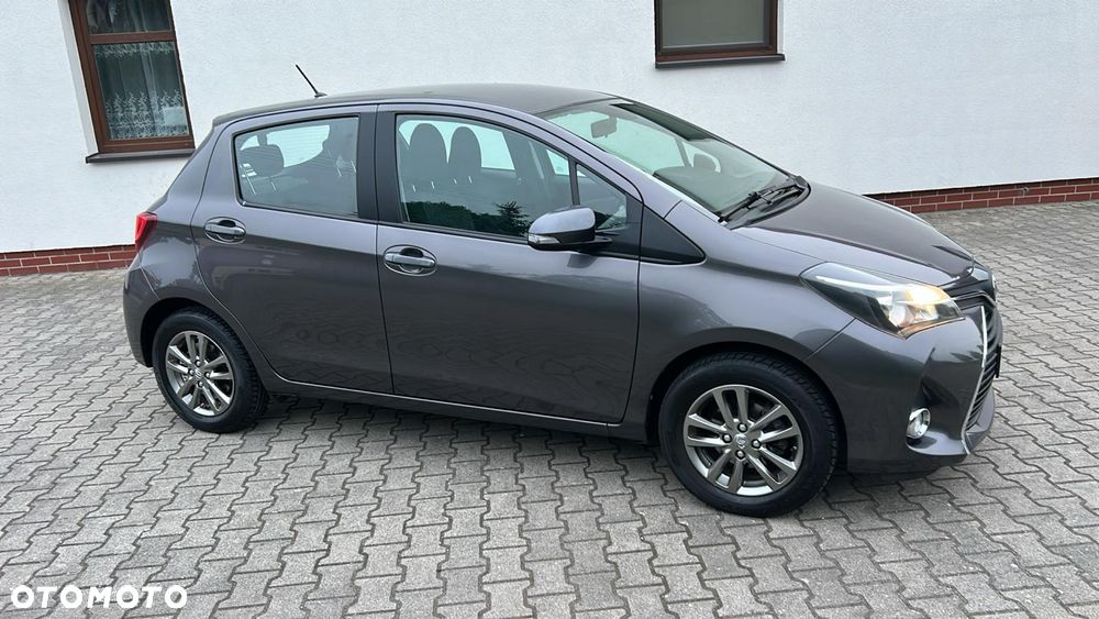 Toyota Yaris 1.33 Dynamic - 1