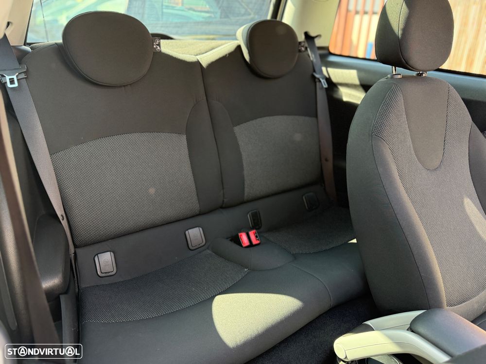 MINI 3 Portas One - 16