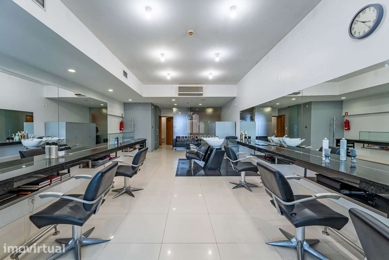Cabeleireiro em zona Prime de Gaia, proximo do El Corte Inglês - Grande imagem: 4/14