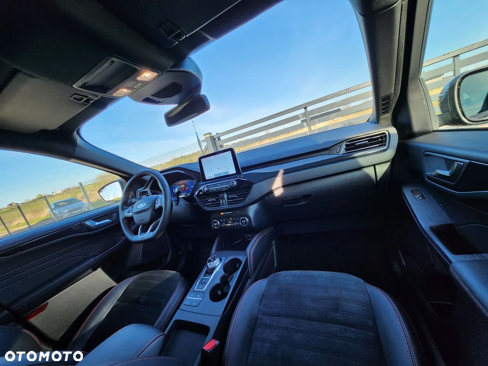 Ford Kuga 1.5 EcoBlue FWD ST-Line X - 16