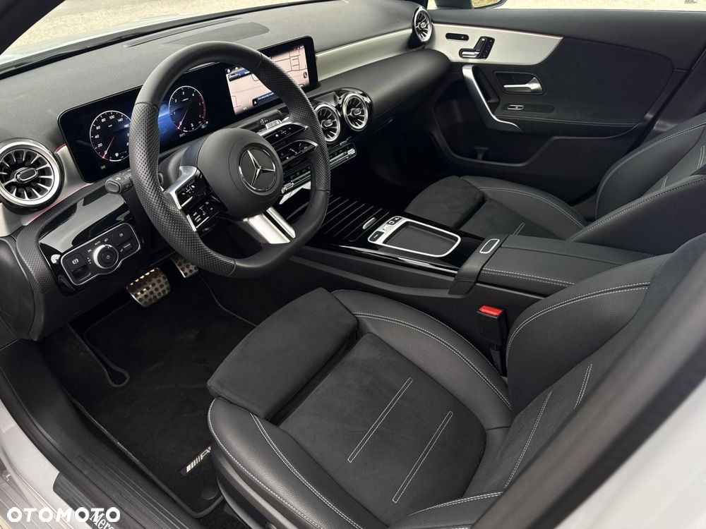 Mercedes-Benz Klasa A 200 d AMG Line 8G-DCT - 10