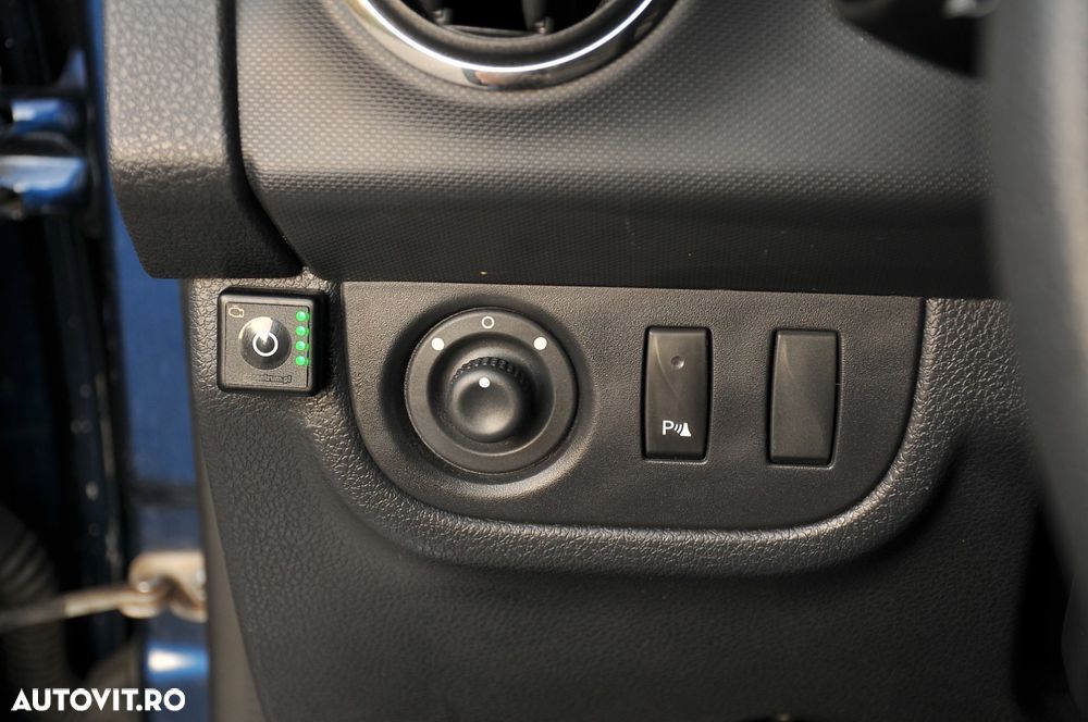 Dacia Sandero 1.2 16V 75 Celebration - 19